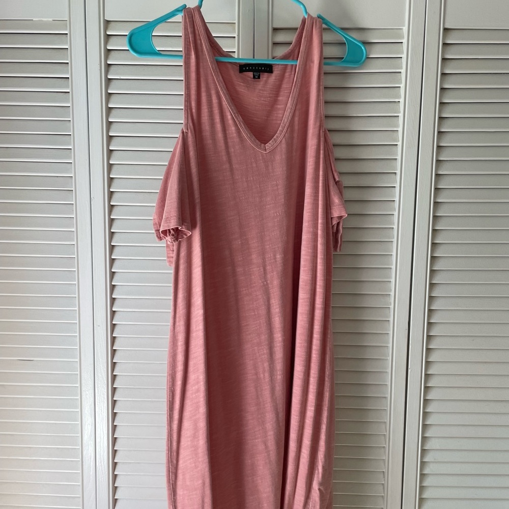 Sanctuary dress, size medium, perfect for summer, smoke free home